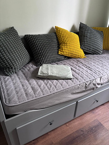 IKEA HEMNES päevavoodi, hall, 80×200, madratsid kaasa (2 foto / 5)
