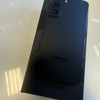 SAMSUNG S22 8/128GB