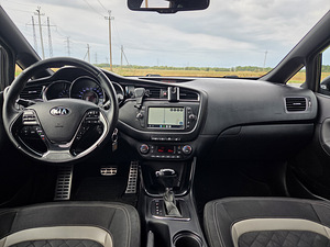 Kia Cee'd Ceed Sportswagon (10 foto / 15)