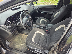 Kia Cee'd Ceed Sportswagon (12 foto / 15)