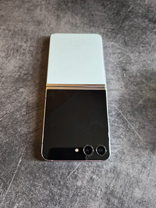 Samsung Galaxy Flip5 Flip 5 (2 foto / 5)