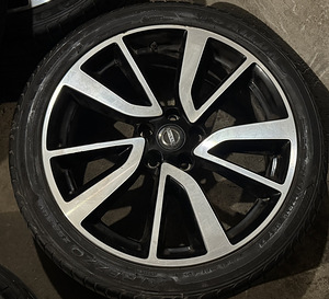 ‘19 5x114,3 Nissan Qashqai originaal veljed suverehvidega (4 foto / 5)