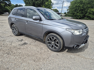 Mitsubishi outlander 2.3 110kw 7-kohta (2 foto / 5)
