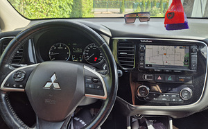 Mitsubishi outlander 2.3 110kw 7-kohta (5 foto / 5)