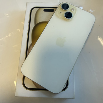 iPhone 15 128GB