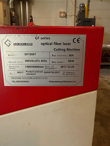 Metalli fiber laserlõikur 3kw 6000*1500mm (1 foto / 6)