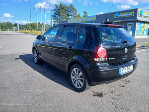 VW Polo (4 фото из 13)