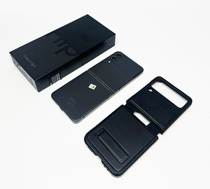 Samsung Galaxy Z Flip 4 128GB (3 foto / 3)