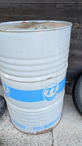 Kütusepump + püstol + 200L vaat (2 foto / 2)