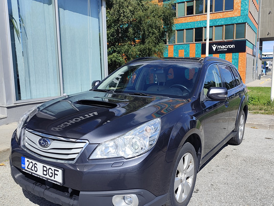 Subaru Outback 2.0d 2012
