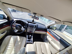 Subaru Outback 2.0d 2012 (5 фото из 11)