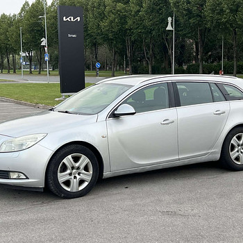 OPEL INSIGNIA SPORTS TOURER
