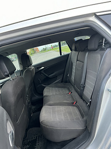 OPEL INSIGNIA SPORTS TOURER (10 foto / 10)