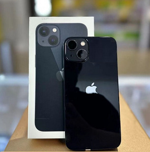 Apple iPhone 13 128Gb Black v heas korras (1 foto / 2)