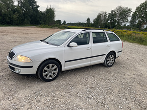 Skoda Octavia 2009, рег. оплачена (4 фото из 9)