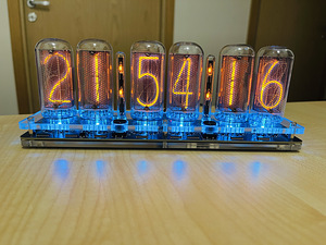 Настольные часы Nixie. Подарок. (1 фото из 4)