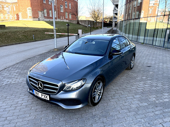 Mercedes Benz E220