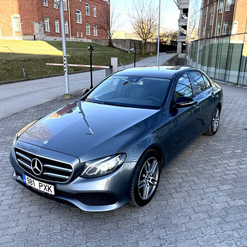 Mercedes Benz E220