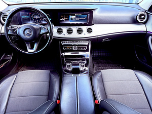 Mercedes Benz E220 (7 foto / 15)