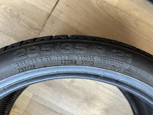 Rehvid 295 35 R21 komplekt (3 foto / 5)