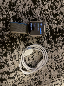 Apple Watch Ultra 1 (2 foto / 3)