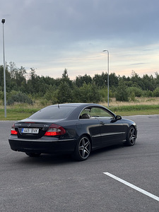 Mercedes Benz clk270 (5 foto / 9)