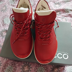 Женская обувь Ecco (3 фото из 7)