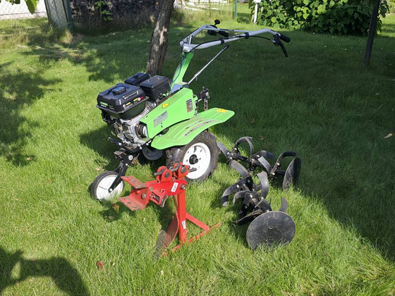 Продам Мотоблок Aurora gardener 750