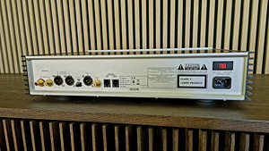 Lyngdorf CD-1 (4 foto / 8)