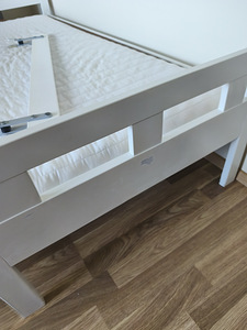Детская кровать. ИКЕА. (3 фото из 4)