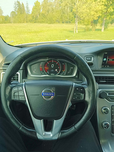 Volvo s 80 summum 2014 a 2.0 133kw (7 foto / 9)