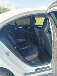 Volvo s 80 summum 2014 a 2.0 133kw (9 foto / 9)