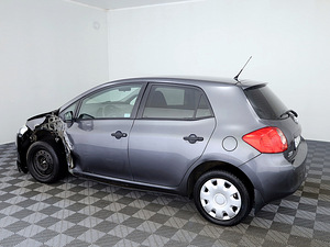 Toyota Auris Linea Sol 1.4 71kW (4 foto / 8)