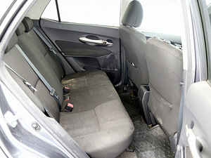 Toyota Auris Linea Sol 1.4 71kW (7 foto / 8)