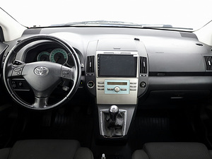 Toyota Corolla Verso Linea Sol 1.6 81kW (5 foto / 9)