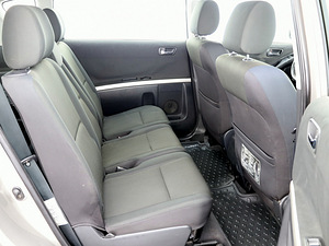 Toyota Corolla Verso Linea Sol 1.6 81kW (7 foto / 9)
