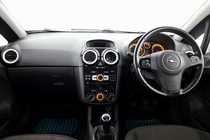 Opel Corsa Facelift 1.2 CDTi 55kW (5 foto / 7)