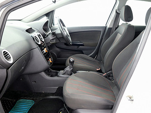 Opel Corsa Facelift 1.2 CDTi 55kW (6 foto / 7)