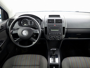Volkswagen Polo Comfortline ATM 1.4 55kW (5 foto / 7)
