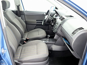 Volkswagen Polo Comfortline ATM 1.4 55kW (6 foto / 7)