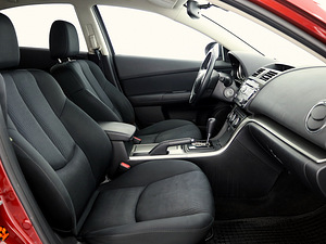 Mazda 6 Elegance Facelift ATM 2.0 114kW (6 фото из 7)
