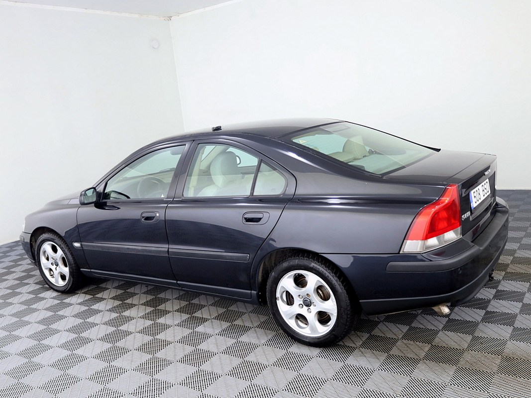 Volvo S60 Summum 2.4 D5 120kW