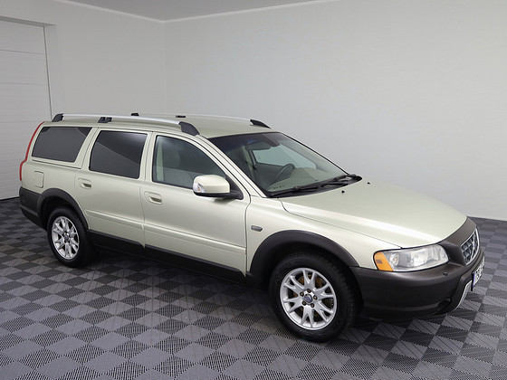 Volvo XC70 Summum Facelift ATM 2.4 D5 136kW