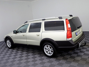 Volvo XC70 Summum Facelift ATM 2.4 D5 136kW (4 фото из 7)