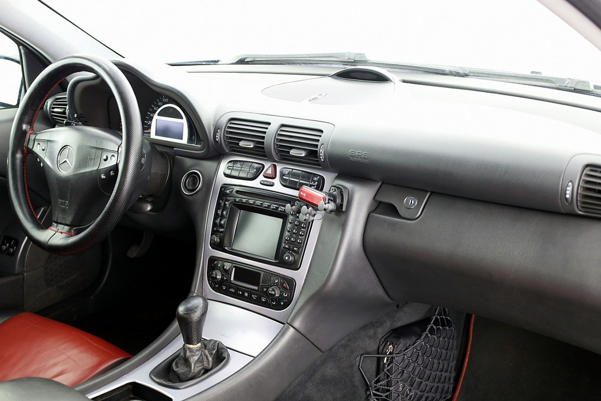 Mercedes-Benz C 220 Luxury 2.2 CDI 105kW