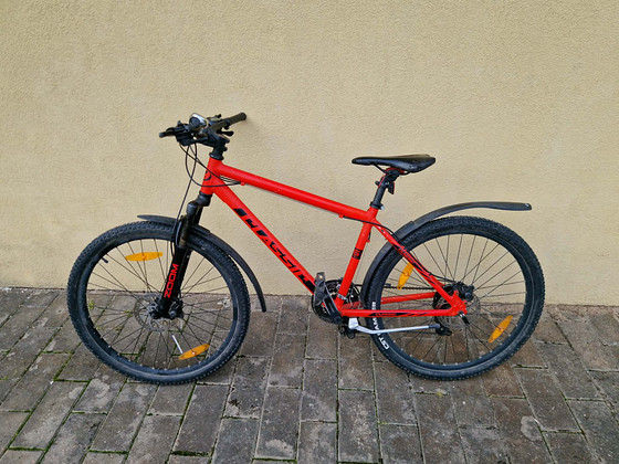 Красный горный велосипед Classic 26 Pro Disc