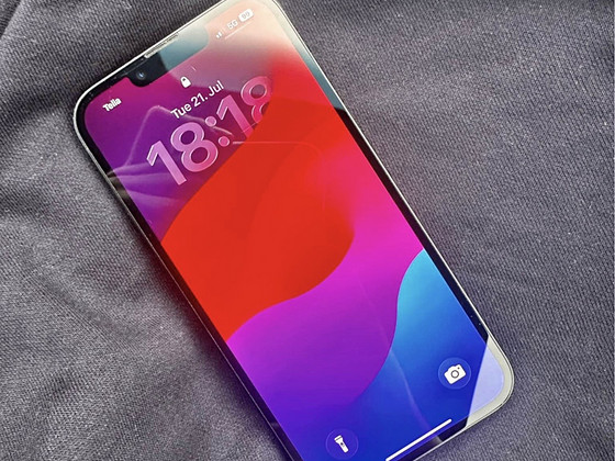 iPhone 16e