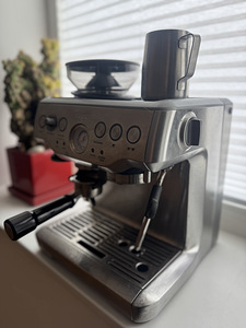 Sage the Barista Express poolautomaatne espressomasin (2 foto / 5)