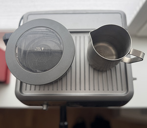 Sage the Barista Express poolautomaatne espressomasin (4 foto / 5)