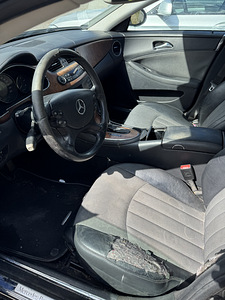 Mercedes benz cls320 (4 foto / 7)